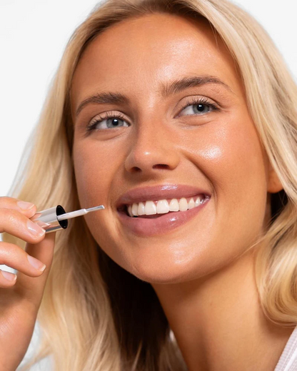 AQA™ Tooth Polish – Instantly Whiter Teeth