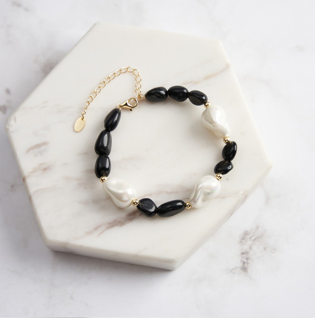 Baroque Pearl & Black Obsidian Bracelet Baroque Shell Pearls, Polished Black Onyx, 14K Gold Plated S925 Sterling Silver